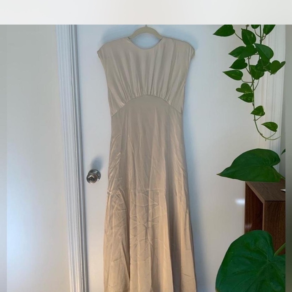 Banana Republic Elegant Cream Midi Dress